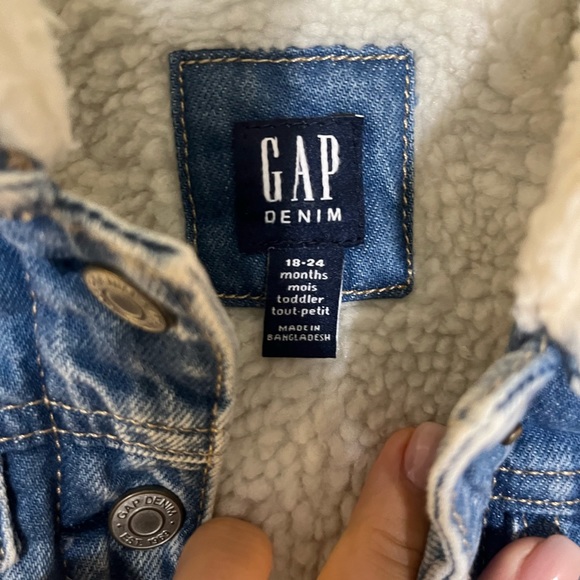 Baby gap denim Sherpa jacket NWT - Picture 5 of 6